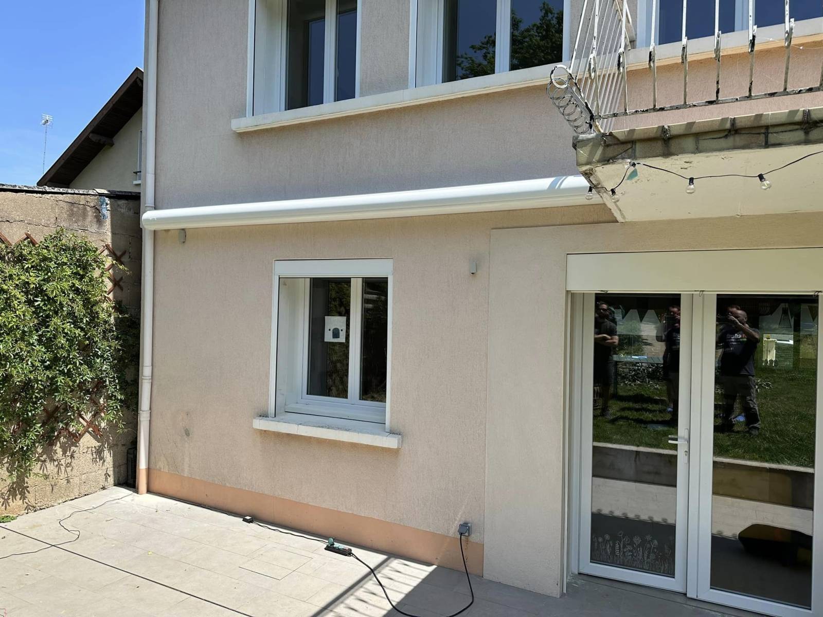 CMPS : Votre Expert en Pergolas et Stores sur La Côtière